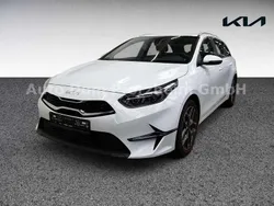 Carraraweiß (wd) Gebraucht 2024 Kia Ceed Sportswagon Spirit Kombi | 23.500 € (Superpreis)