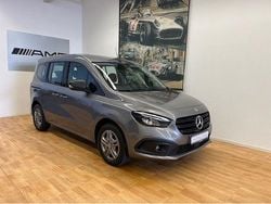 Grau Gebraucht 2024 Mercedes Citan 113 Kombi | 25.942 € (Fairer Preis)