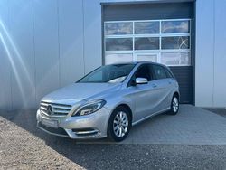 Silber Gebraucht 2012 Mercedes B180 Van / Kleinbus | 11.290 € (Etwas zu teuer)