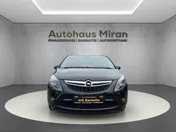 Karbonschw graphitschw midnigh Gebraucht 2016 Opel Zafira Edition Van / Kleinbus | 11.999 € (Fairer Preis)