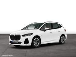 Weiß Gebraucht 2024 BMW 220 Active Tourer Van / Kleinbus | 35.717 € (Teuer)