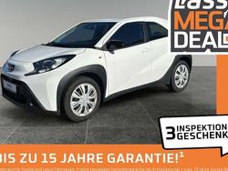 Schneeweiß Gebraucht 2023 Toyota Aygo X X-play SUV | 14.880 €