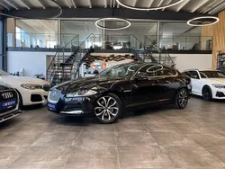 Schwarz Gebraucht 2014 Jaguar XF Limousine | 10.499 € (Guter Preis)