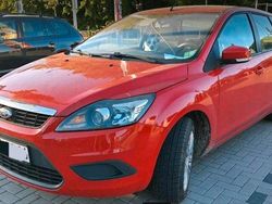 Rot Gebraucht 2009 Ford Focus Kombi | 3.700 € (Teuer)