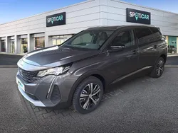 Grau Gebraucht 2024 Peugeot 5008 Allure Van / Kleinbus | 27.980 € (Superpreis)