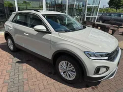 Grau Neu 2025 VW T-Roc Life SUV | 28.490 € (Superpreis)
