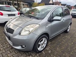 Silber Gebraucht 2008 Toyota Yaris Team Kleinwagen | 4.990 € (Fairer Preis)