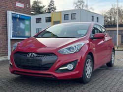 Rot Gebraucht 2014 Hyundai i30 Classic Coupé | 4.490 € (Guter Preis)