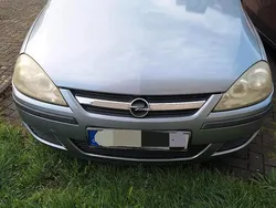 Grau Gebraucht 2004 Opel Corsa Kleinwagen | 1.200 € (Guter Preis)