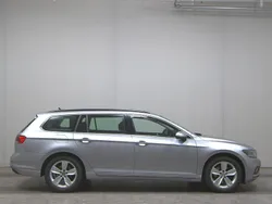 Grau Gebraucht 2020 VW Passat Business Kombi | 15.780 € (Superpreis)