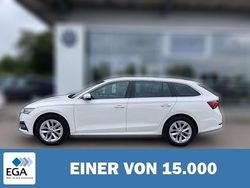 Weiß Gebraucht 2023 Skoda Octavia Style Kombi | 26.650 € (Fairer Preis)