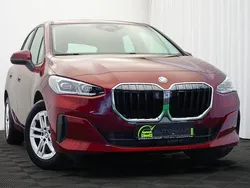 Rot Gebraucht 2023 BMW 218 Active Tourer Performance Van / Kleinbus | 24.376 € (Superpreis)