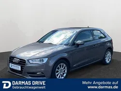 Grau Gebraucht 2015 Audi A3 Attraction Limousine | 13.490 € (Fairer Preis)