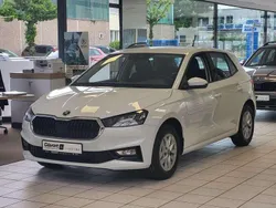 Moonweiß Neu 2025 Skoda Fabia Selection Kleinwagen | 18.950 € (Fairer Preis)