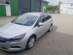Silber Gebraucht 2019 Opel Astra Kombi | 11.900 € (Fairer Preis)