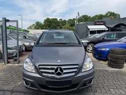 Grau Gebraucht 2008 Mercedes B180 Van / Kleinbus | 4.499 € (Guter Preis)