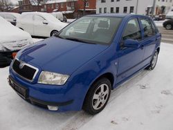Blau Gebraucht 2002 Skoda Fabia Comfort Limousine | 1.999 € (Etwas zu teuer)