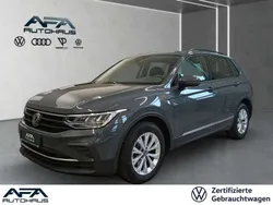Grau Gebraucht 2024 VW Tiguan Life SUV | 30.887 € (Superpreis)
