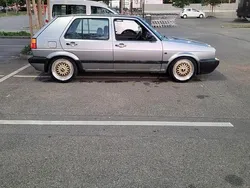 Silber Gebraucht 1989 VW Golf II Kleinwagen | 3.500 €