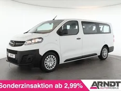 Jade weiß Gebraucht 2023 Opel Vivaro Van | 26.984 € (Etwas zu teuer)