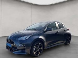 Grau Neu 2025 Toyota Yaris Hybrid Style Limousine | 28.390 € (Guter Preis)