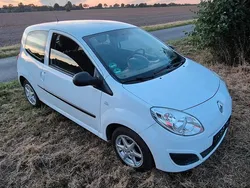 Weiß Gebraucht 2009 Renault Twingo Kleinwagen | 1.350 €