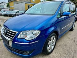 Blau Gebraucht 2008 VW Touran Highline Van / Kleinbus | 5.999 € (Fairer Preis)