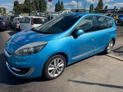 Blau Gebraucht 2013 Renault Scénic III Luxe Van / Kleinbus | 6.200 € (Fairer Preis)