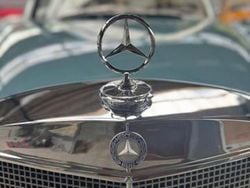 Blau Gebraucht 1964 Mercedes 300 SE Cabrio | 248.000 €