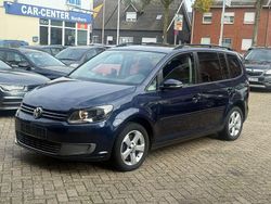 Blau Gebraucht 2010 VW Touran Comfortline Van / Kleinbus | 5.999 € (Guter Preis)