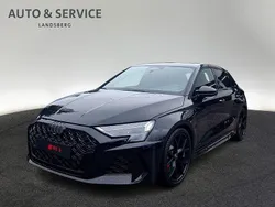 Schwarz Neu 2025 Audi RS3 Sportback Kleinwagen | 68.990 € (Guter Preis)