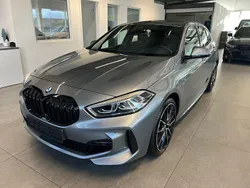 Grau Gebraucht 2024 BMW 118 M Sport Kleinwagen | 28.900 € (Fairer Preis)