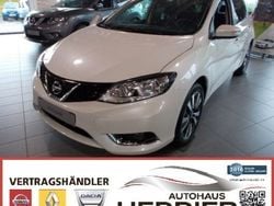 Weiß metallic Gebraucht 2016 Nissan Pulsar N-Connecta Limousine | 15.990 €