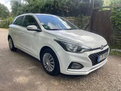 Weiß Gebraucht 2018 Hyundai i20 Pure Limousine | 7.850 € (Superpreis)