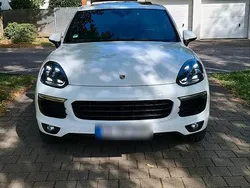 Weiß Gebraucht 2015 Porsche Cayenne SUV | 35.500 €