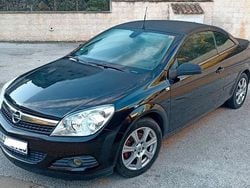 Schwarz Gebraucht 2008 Opel Astra Cabriolet Cosmo Cabrio | 2.299 € (Guter Preis)