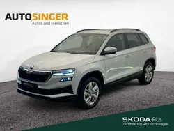 Moonweiss metallic Gebraucht 2024 Skoda Karoq Selection SUV | 34.720 € (Fairer Preis)
