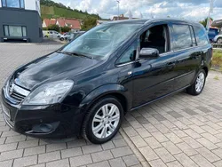 Schwarz Gebraucht 2013 Opel Zafira Family Van / Kleinbus | 5.500 € (Fairer Preis)