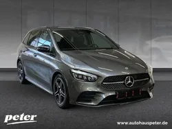 Grau Gebraucht 2025 Mercedes B220 AMG Van / Kleinbus | 45.540 € (Teuer)