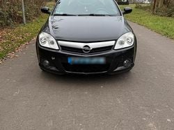 Schwarz Gebraucht 2005 Opel Tigra Cabrio | 2.950 € (Fairer Preis)