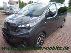 Grau Neu 2025 Peugeot Traveller Allure Van / Kleinbus | 57.999 €
