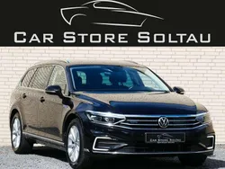Deepblack perleffekt Gebraucht 2020 VW Passat GTE Kombi | 27.300 € (Teuer)