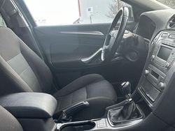 Grau Gebraucht 2008 Ford Mondeo Kombi | 3.500 € (Fairer Preis)