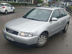 Silber Gebraucht 2000 Audi A3 Ambition Limousine | 1.550 € (Etwas zu teuer)
