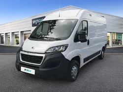 Weiß Gebraucht 2021 Peugeot Boxer Premium Van | 21.980 € (Etwas zu teuer)