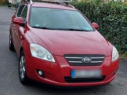 Rot Gebraucht 2008 Kia Ceed Kleinwagen | 5.000 €