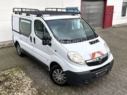 Weiß Gebraucht 2012 Opel Vivaro Van | 10.998 € (Etwas zu teuer)