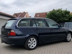 Blau Gebraucht 2002 BMW 320 Sport Line Kombi | 4.850 € (Fairer Preis)