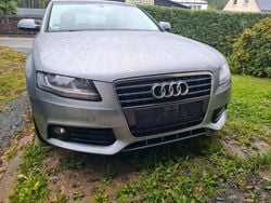 Grau Gebraucht 2011 Audi A4 Limousine | 5.600 € (Superpreis)