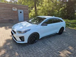 Weiß Gebraucht 2021 Kia ProCeed GT-Line Kleinwagen | 22.500 € (Fairer Preis)
